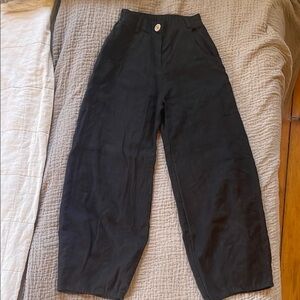 Black High-Waisted linen Pants